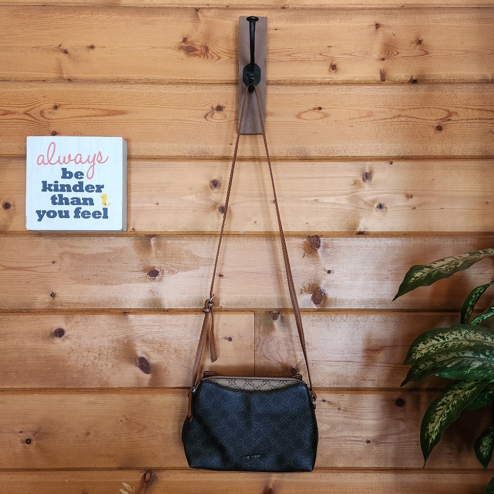 Nine West Tomasa Crossbody Purse Brown‎ Jacquard Faux Leather Shoulder Bag Logo